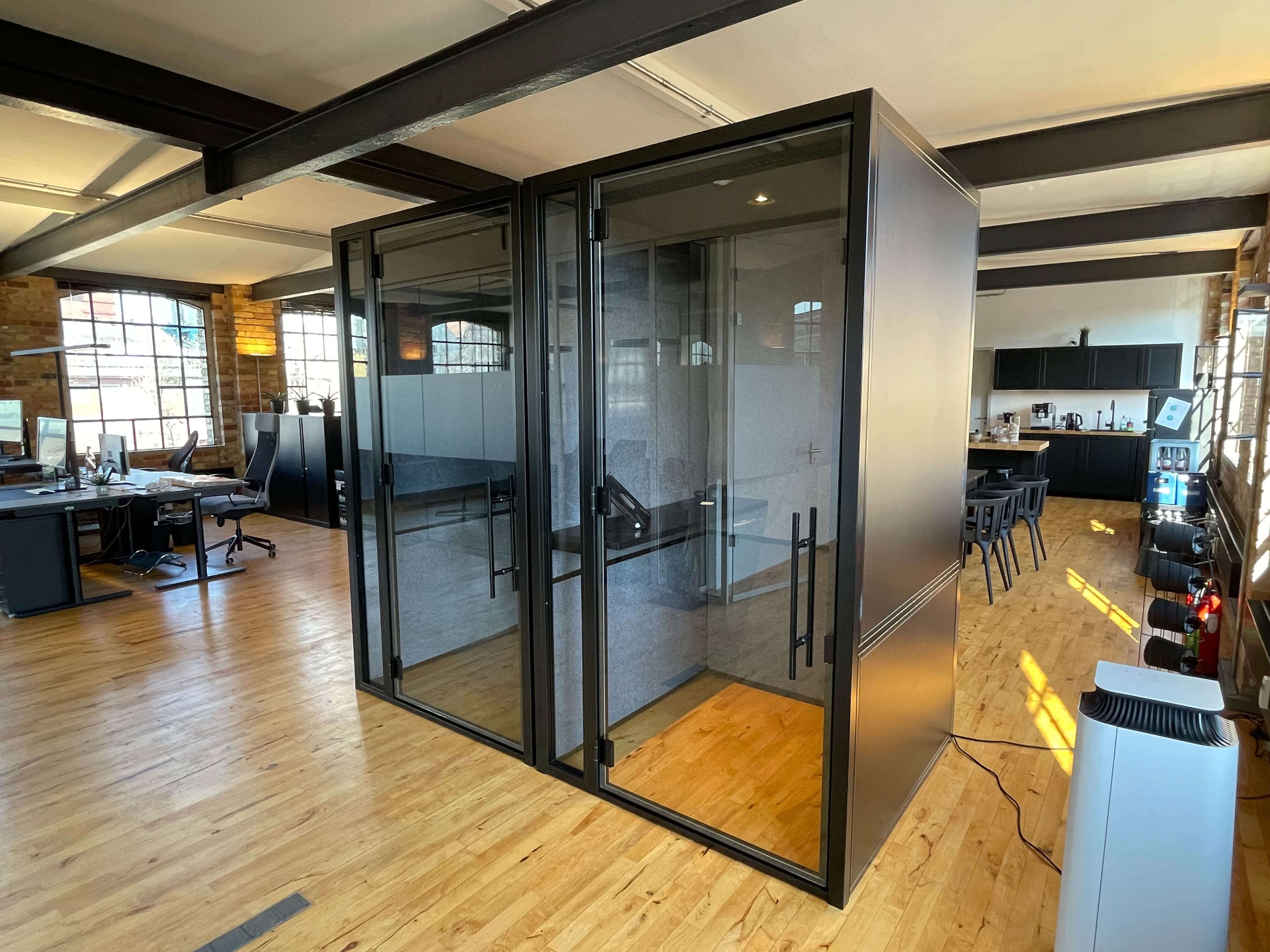 Mietbare Büro-Box von Alvero bei BLUPRNT