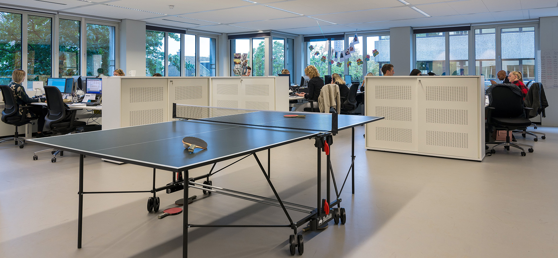 Tischtennis-Platte im Büro
