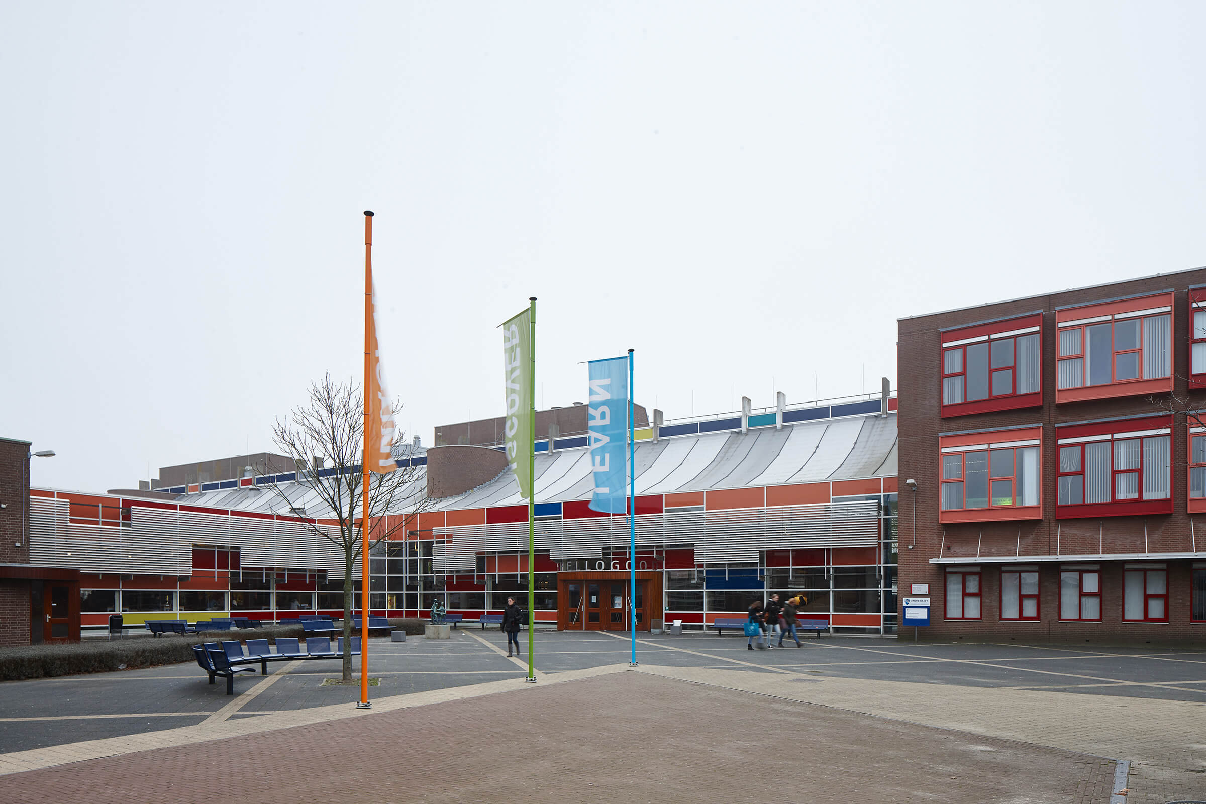 Frontalansicht der Hogeschool Zeeland 